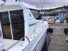 2011 Rodman 810