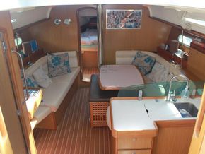 Jeanneau Sun Odyssey 42i  - Interior