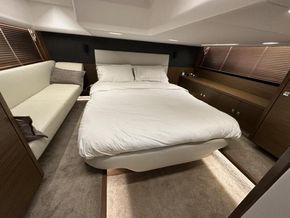 2023 Bavaria R40 Fly 35