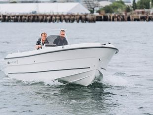 Smartliner Centre Console 19 REDUCED TO CLEAR