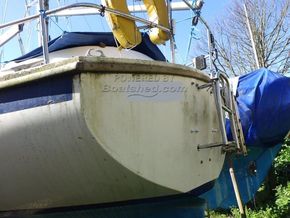 Westerly 33 Sailing Yacht - Stern