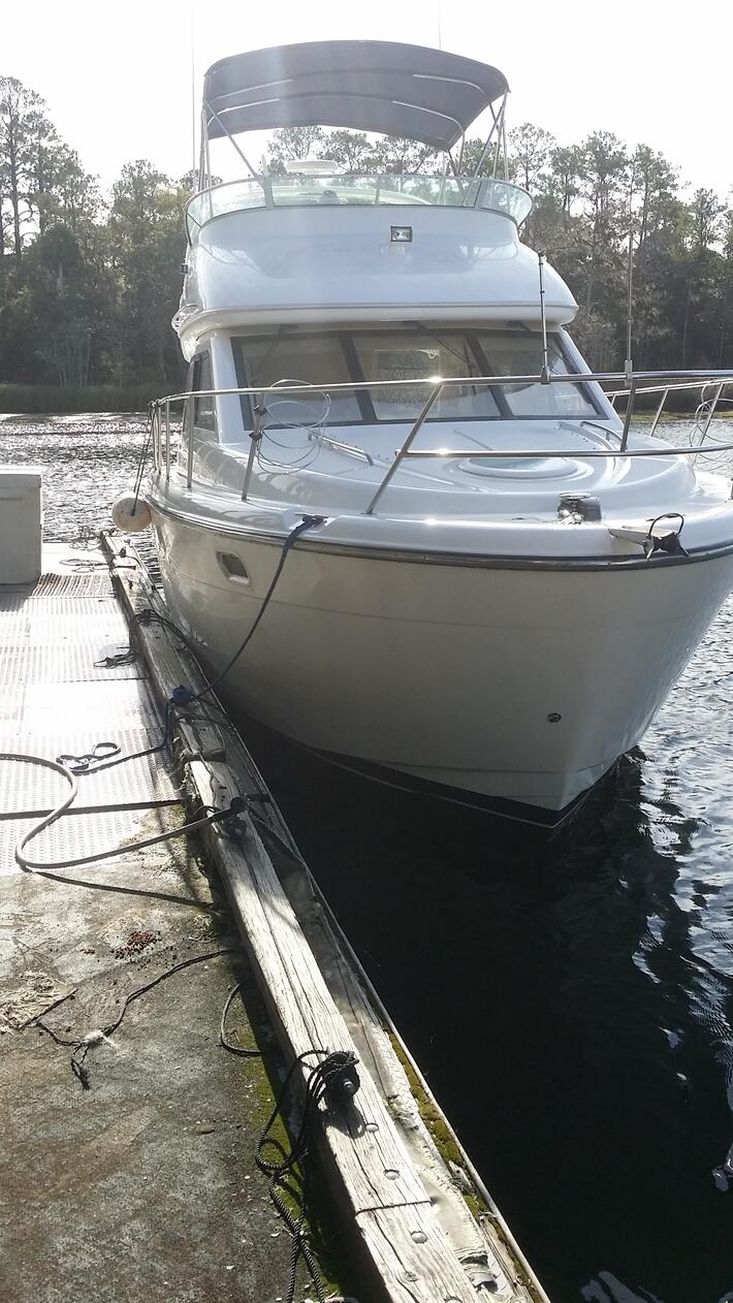 2001 Bayliner 3488 command