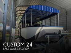 2000 Custom 24