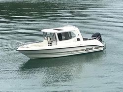 Bella 580c motorboat