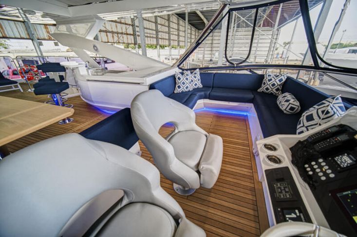 2019 Sunseeker 86 Yacht