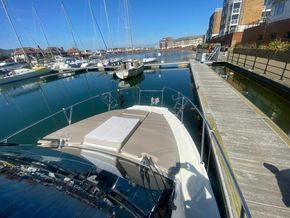 Quicksilver 905 Weekender  - Foredeck
