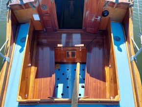 Wooden  Sailing Yacht  - Cockpit