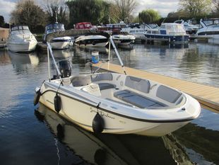 2023 Bayliner M15