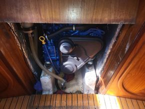 GibSea 312  - Engine