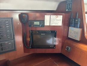 2004 Beneteau Oceanis 473 23