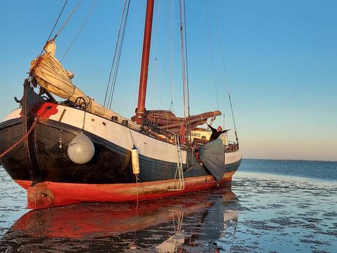 original sailing tjalk