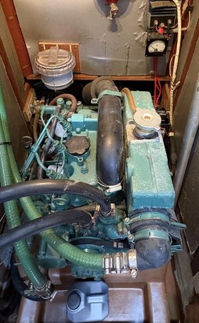 Volvo Penta 29hp MD2030d engine