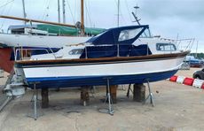 1963 Dell Quay Ranger 27