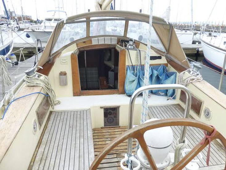 Nicholson 35 for sale UK, Nicholson boats for sale, Nicholson used boat ...