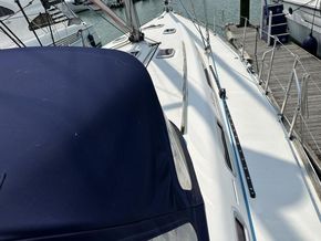 2011 Dufour  425 Grand Large 11