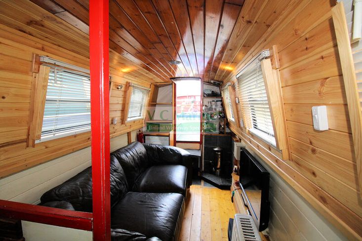 43ft Narrowboat with Residential mooring West London