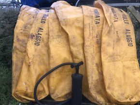 Boat rollers used for bouyancy