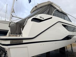 2024 Bavaria SR35 32