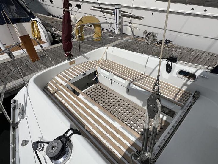 1987 Beneteau First 325