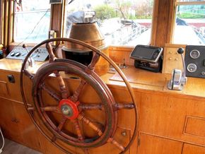 Luxemotor Dutch  Barge  - Helm