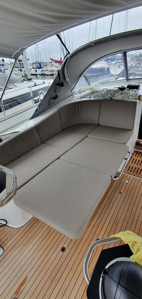 2021 Bavaria Vision 42 6