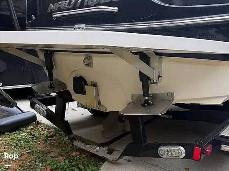 2009 Correct Craft super air nautique 210