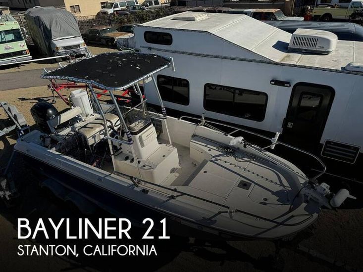 2018 Bayliner f 21 element