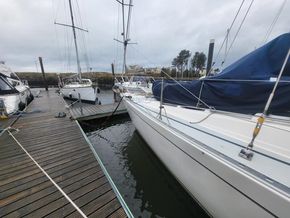 Moody 44  - Foredeck