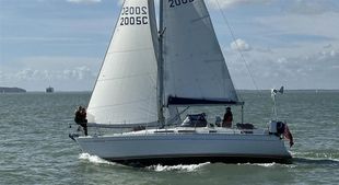 1995 Moody 35