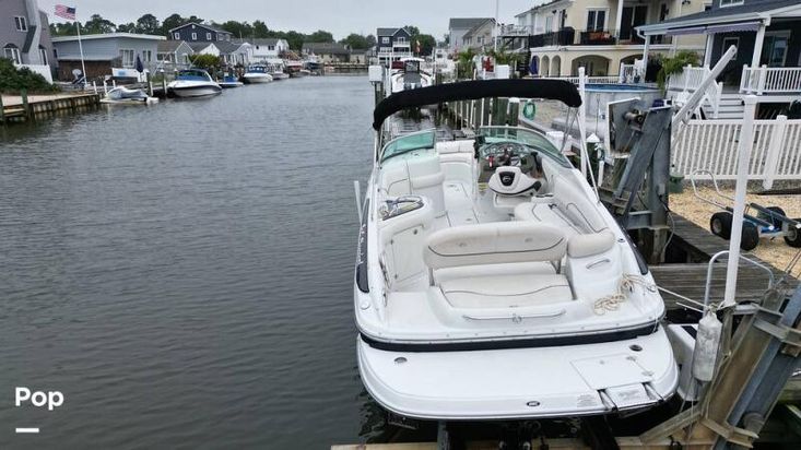 2008 Crownline 260 ex