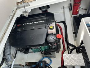 2022 Jeanneau NC33 42