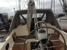 Barbican 33 GRP Sloop with centreboard