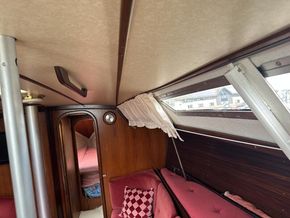 1981 Beneteau First 35 25