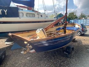 Falmouth Bass Boat 16 Deluxe Gunter rigged ketch - Exterior