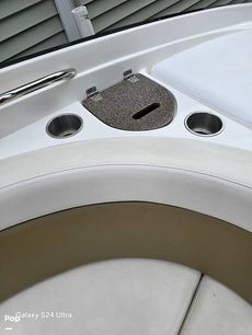 2010 Rinker Captiva 246