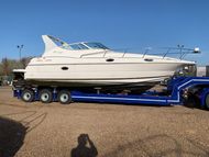 Cruisers Yachts 3075 Express