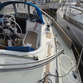 Starboard side of Cockpit