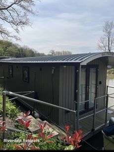 River Pod House Boats                                                 