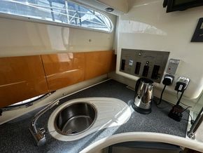 2000 Fairline Targa 30 26