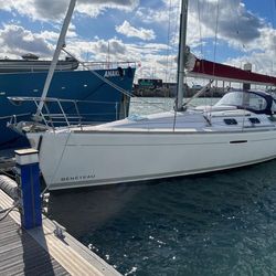 Beneteau First 33.7 &ndash; 33 Foot Sailing Yacht -1999 -Very Good Condition