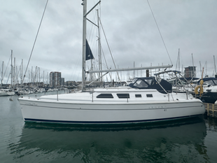 2010 Hunter Legend 41 Deck Saloon