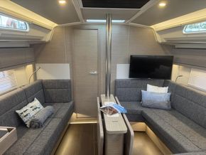 2020 Hanse 388 27