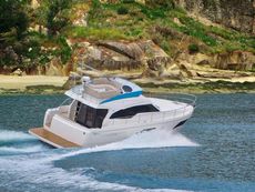 2025 Rodman Spirit 42 Flybridge