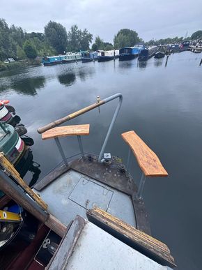 Traditional stern with varnished seats