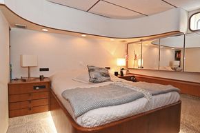 Master cabin with toilet and shower on suite