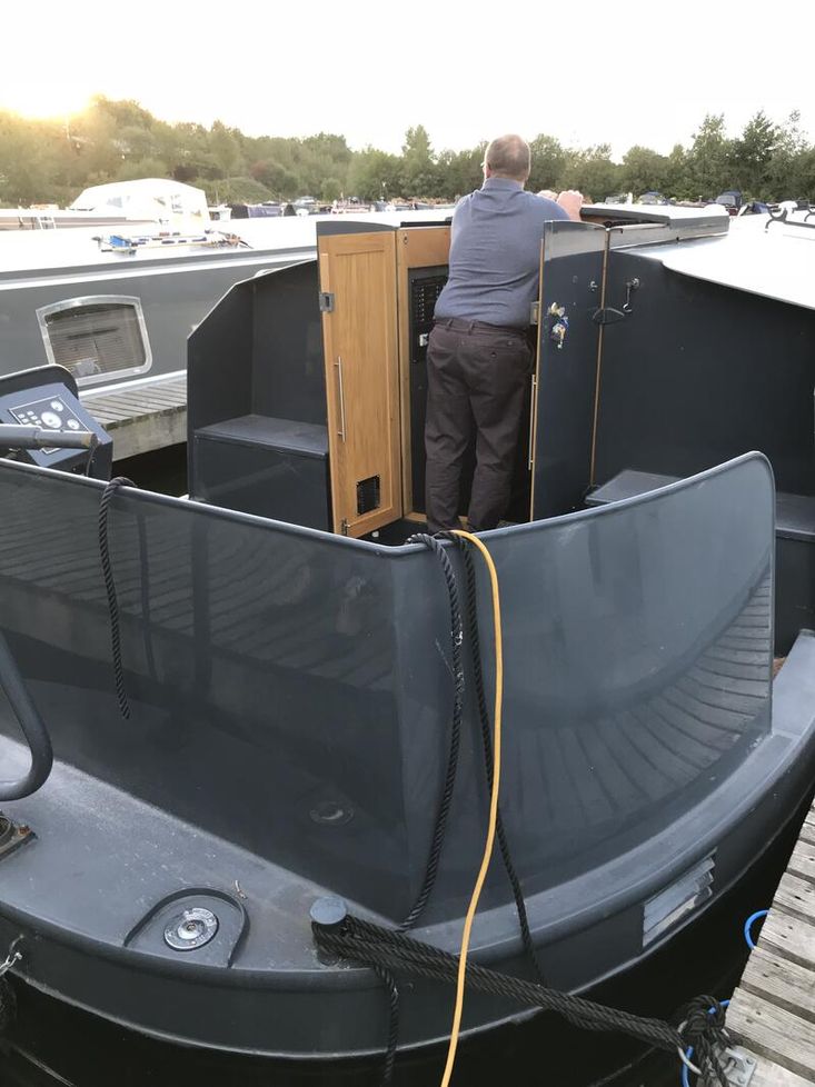 Widebeam narrowboat 60x10 eurocruiser 2018