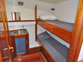 Topzeilschoener, 26 hotelgasten