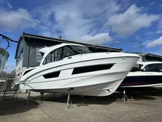 2024 Beneteau Antares 9