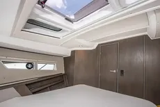 2023 Sealine C335