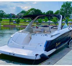 2010 Regal 3350 Cuddy